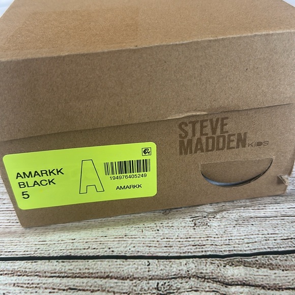 NWT Steve Madden Boy's Mark Sneakers Boys‎ New Black Dress Shoes Size Youth 5 - Picture 9 of 9